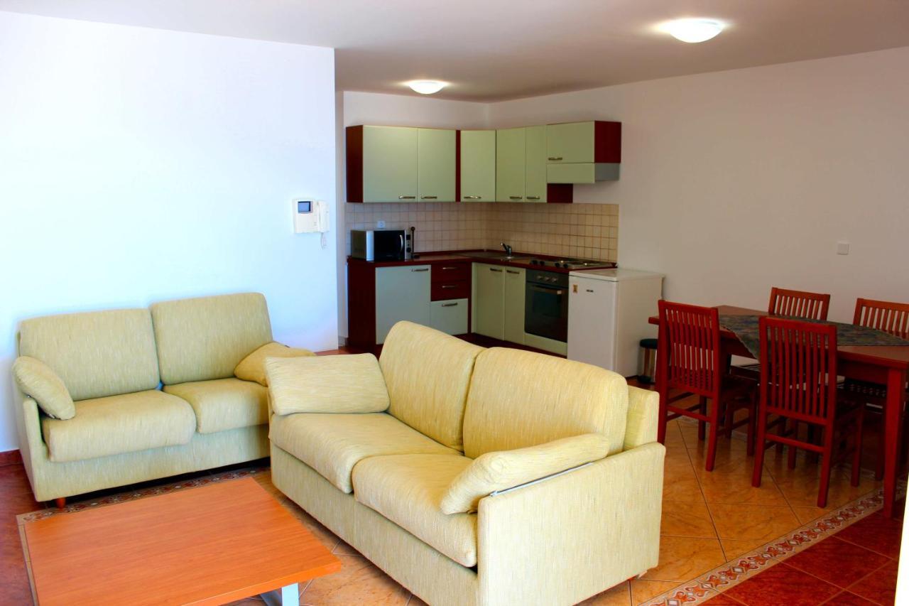 Apartment Obala Novi Vinodolski Bagian luar foto