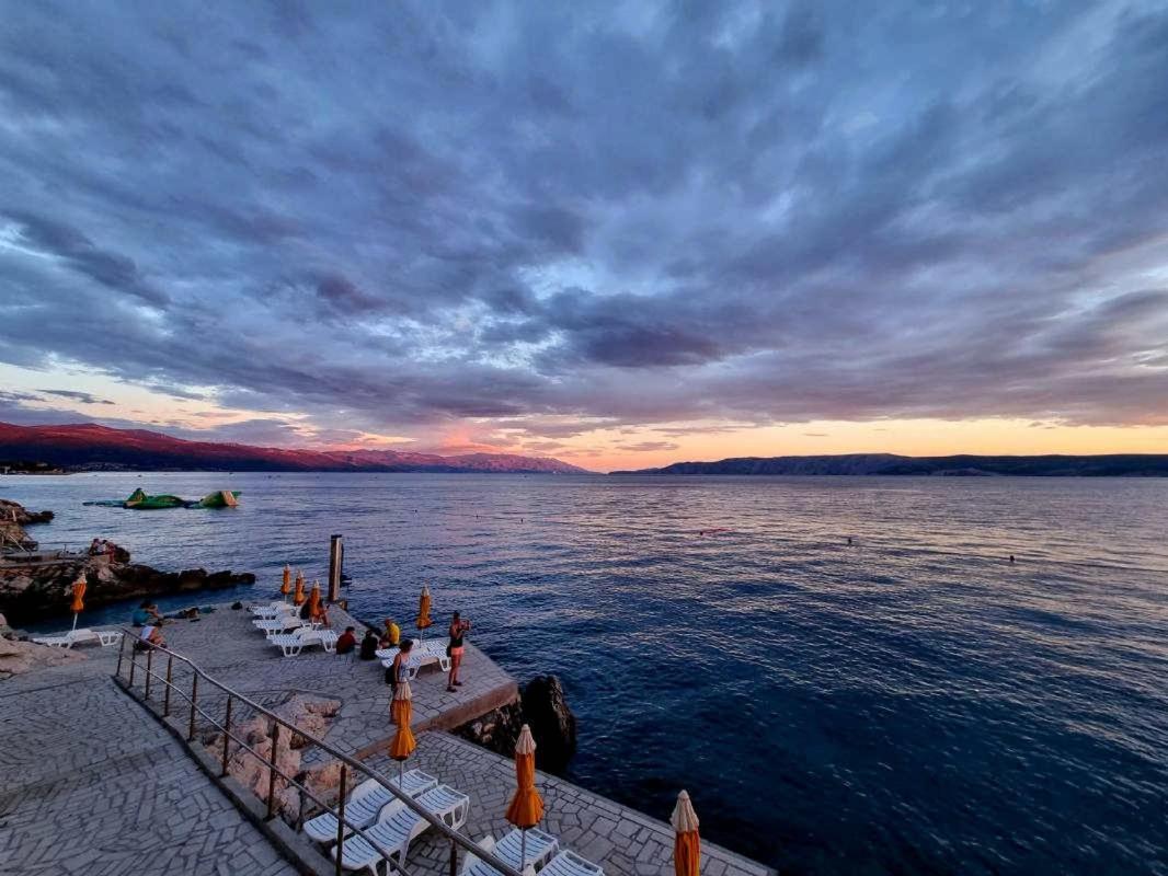 Apartment Obala Novi Vinodolski Bagian luar foto